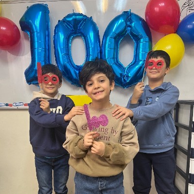 جشن عدد ۱۰۰ (پایه دوم دبستان)